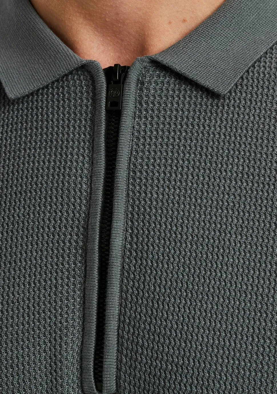 CAST IRON POLO