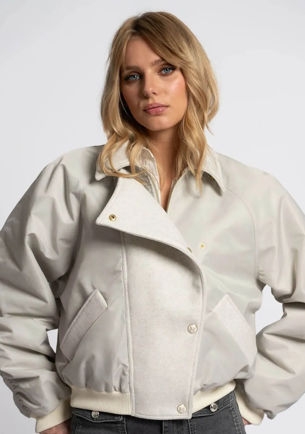 FIFTH HOUSE BOMBERJACK