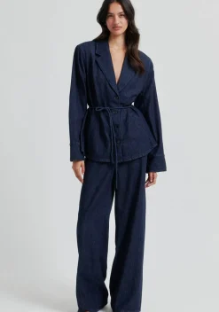 SECOND FEMALE BLAZER