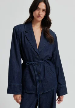 SECOND FEMALE BLAZER