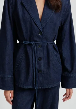 SECOND FEMALE BLAZER