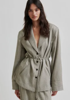 SECOND FEMALE BLAZER