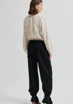 SECOND FEMALE BLOUSE