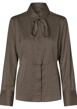 SECOND FEMALE BLOUSE