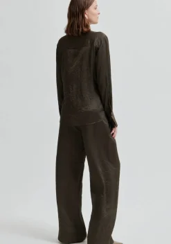 SECOND FEMALE BLOUSE