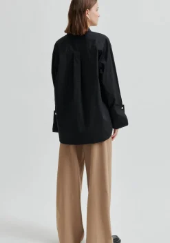 SECOND FEMALE BLOUSE