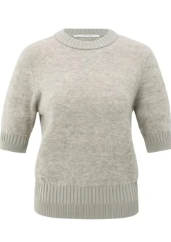 YAYA TRUI KORTE MOUW